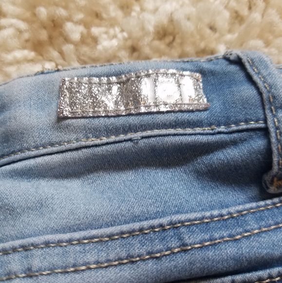 L.E.I. jeans 💖 - Picture 2 of 9